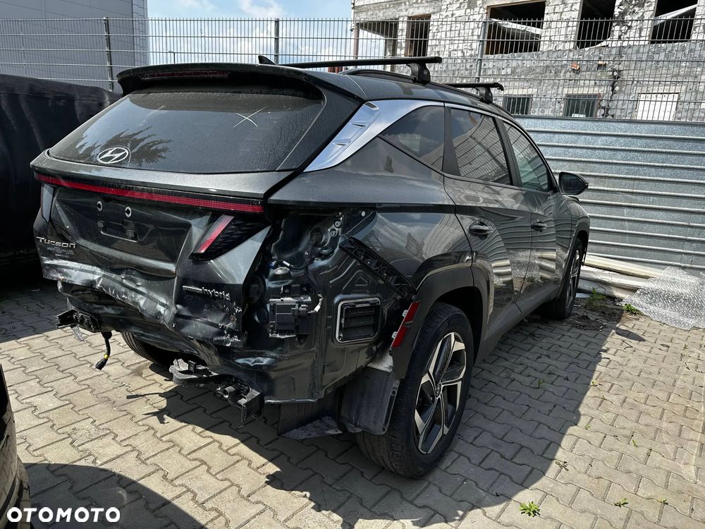 Hyundai Tucson 1.6 T-GDi 48V-Hybrid 4WD DCT Blackline - 30