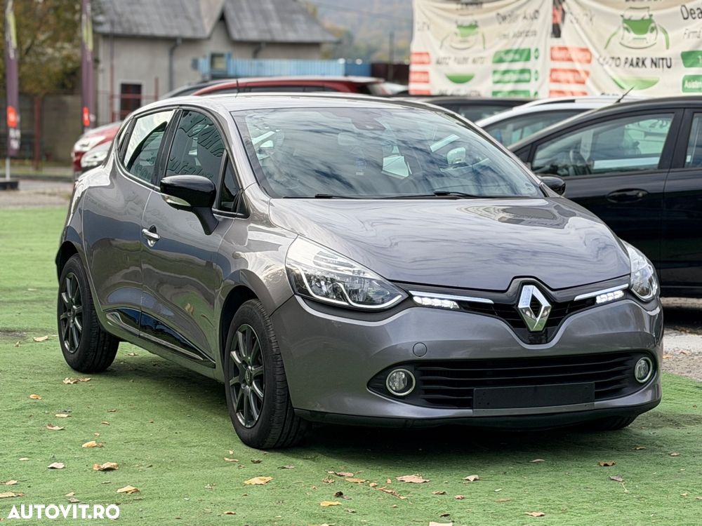 Renault Clio - 10