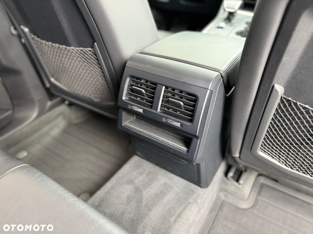 Volkswagen Touareg - 24