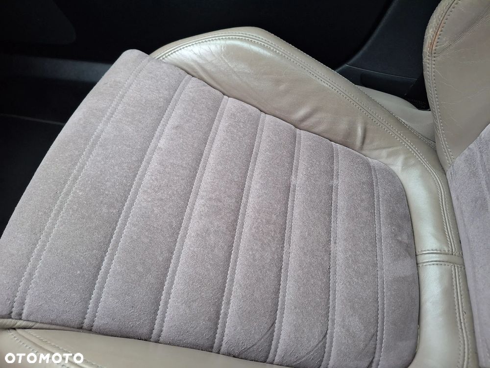 Volkswagen Passat - 15