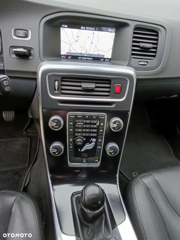Volvo V60 D3 Summum - 7