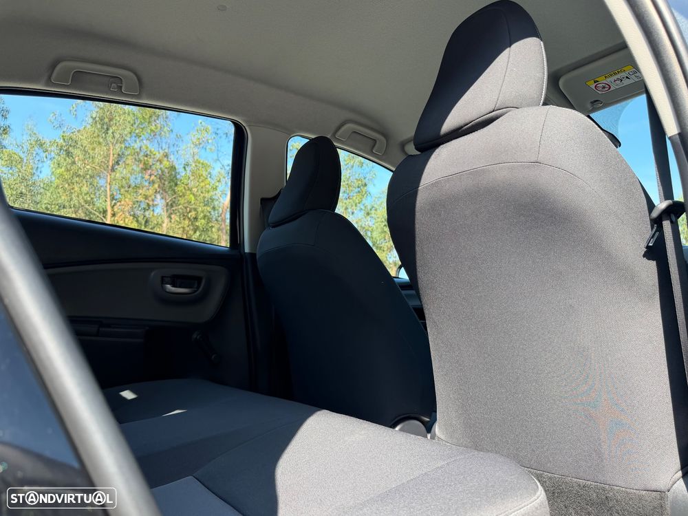 Toyota Yaris 1.5 HSD Comfort+P.Style - 43