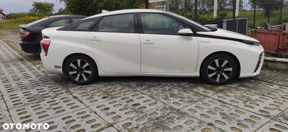 Toyota Mirai Advanced - 6