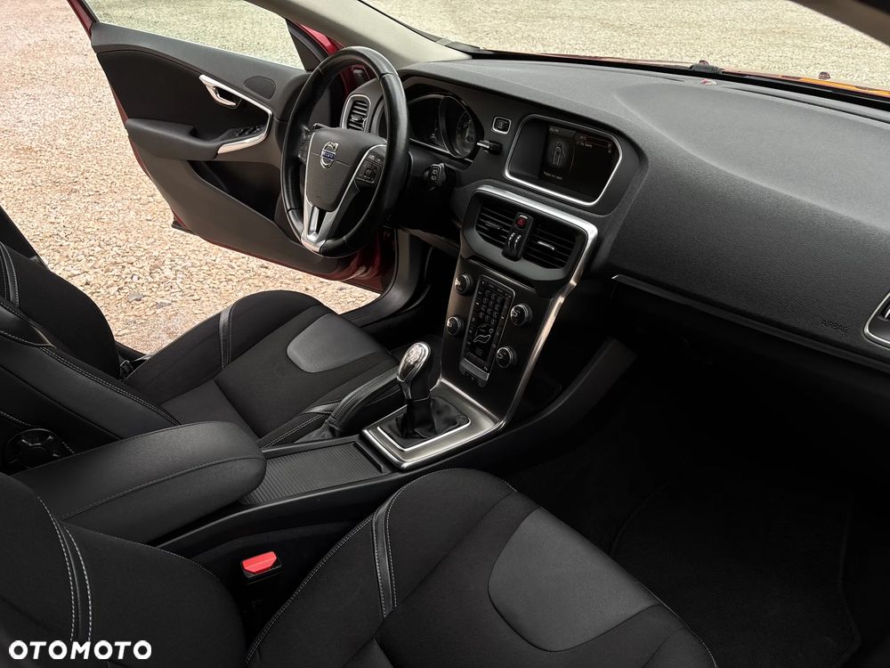 Volvo V40 D2 Momentum - 15