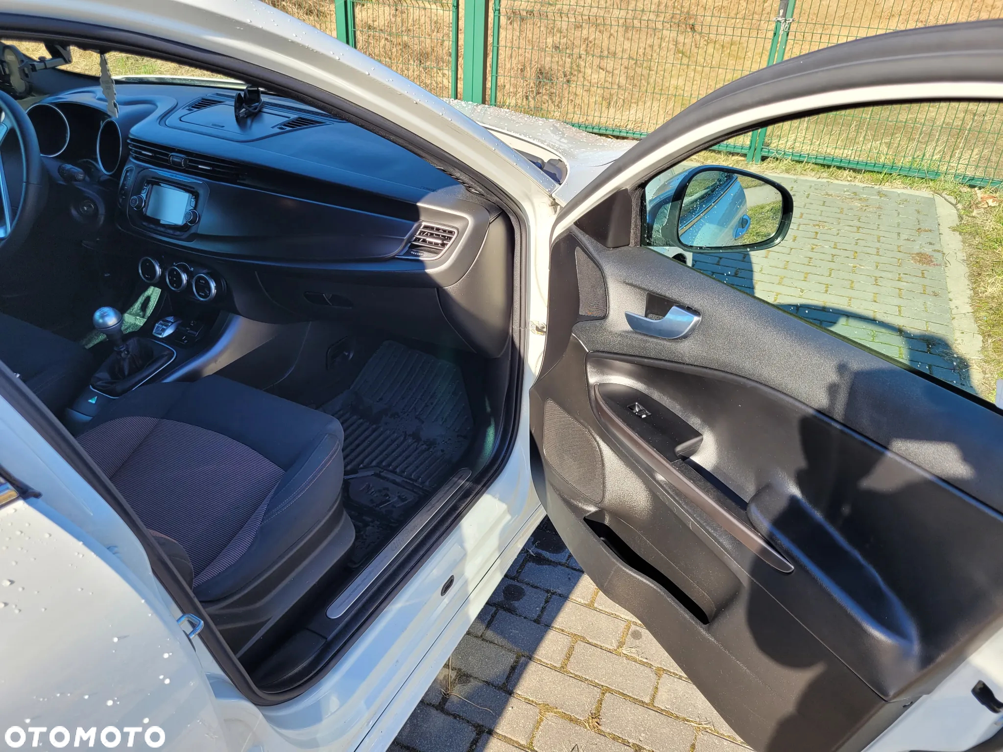 Alfa Romeo Giulietta 1.6 JTDM Distinctive - 29