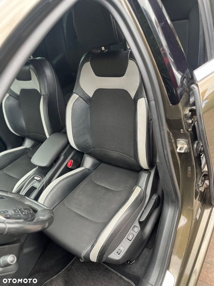 Citroën DS4 HDi 115 Chic - 13
