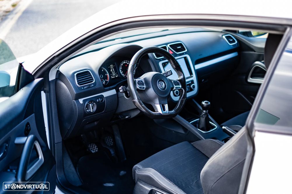 VW Scirocco 2.0 TDI Sport - 11
