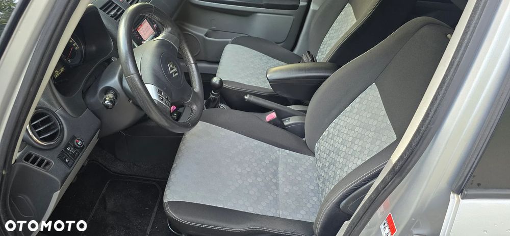 Suzuki SX4 1.6 VVT 4x4 Style - 10