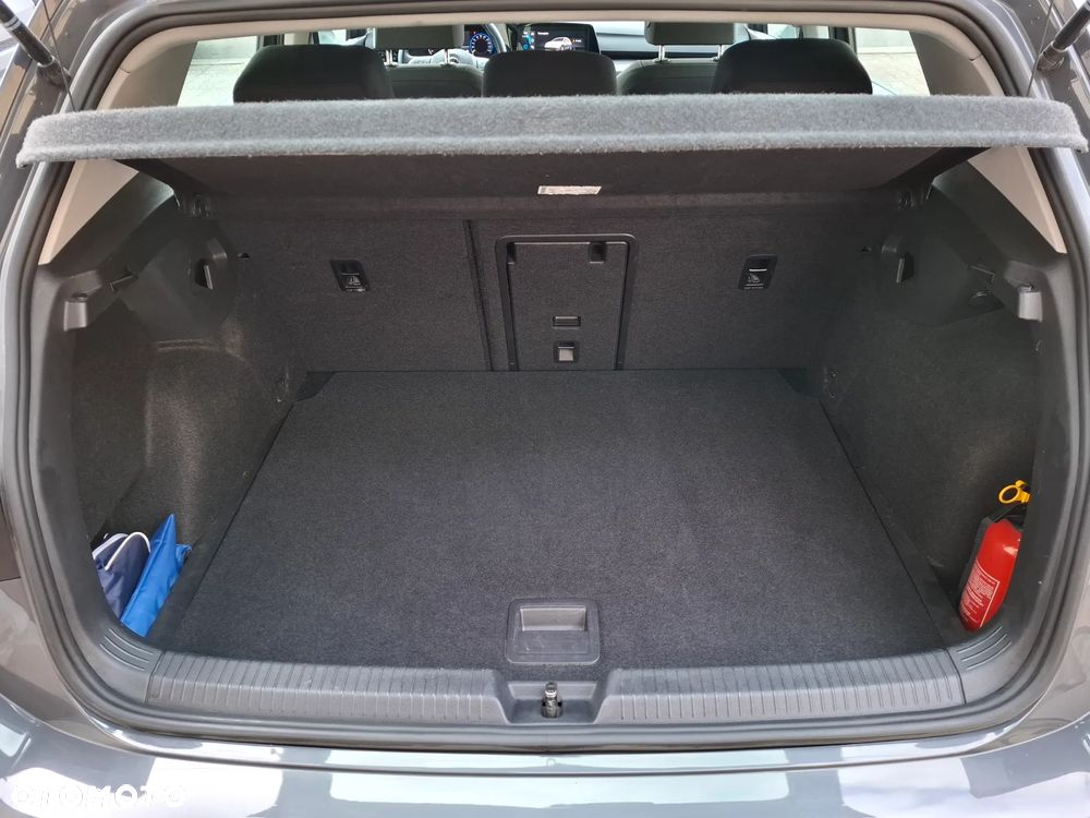 Volkswagen Golf 1.5 TSI EVO Style - 37