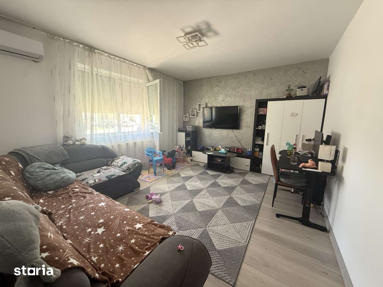 Apartament cu 2 camere, decomandat, 55 mp utili, parter - Giroc, Zone — fotografia 1