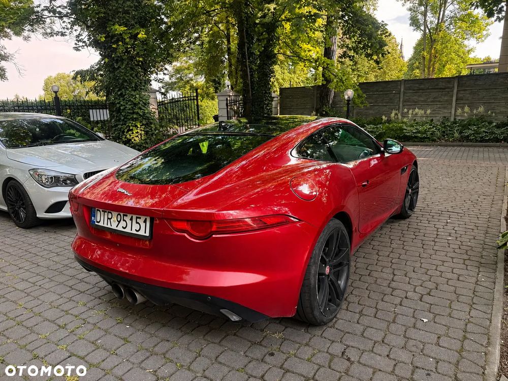 Jaguar F-Type - 8
