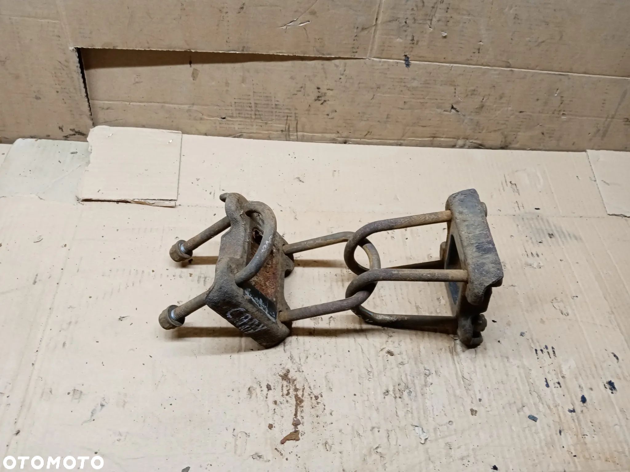 Uchwyt mocowanie cybant resora VW Caddy III 2K0599175A - 1