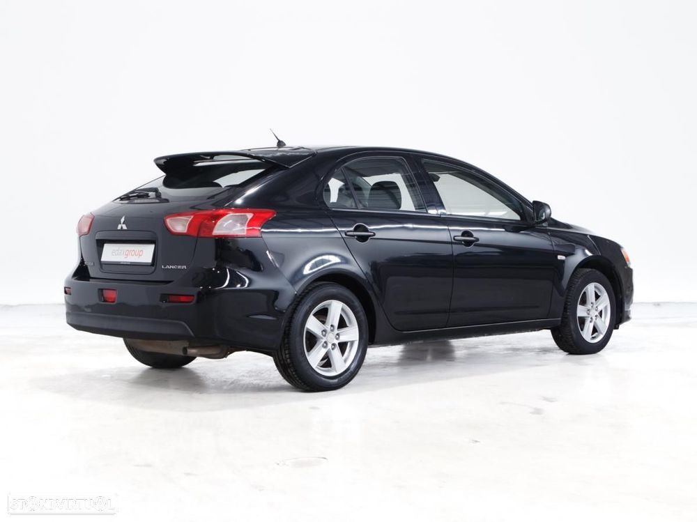 Mitsubishi Lancer - 3