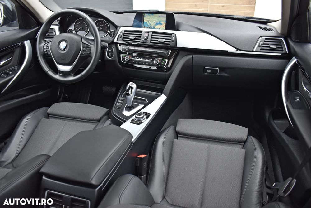 BMW Seria 3 320i Aut. Sport Line - 7