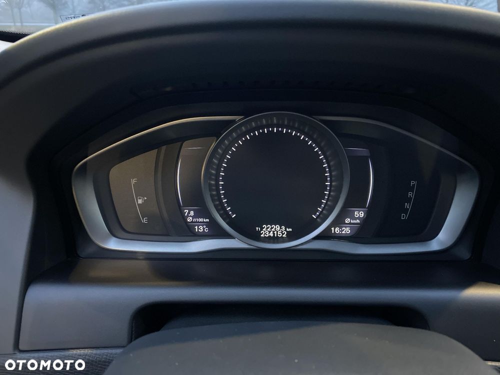 Volvo XC 60 - 16