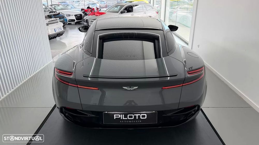 Aston Martin DB11 Coupé V8 Auto - 9
