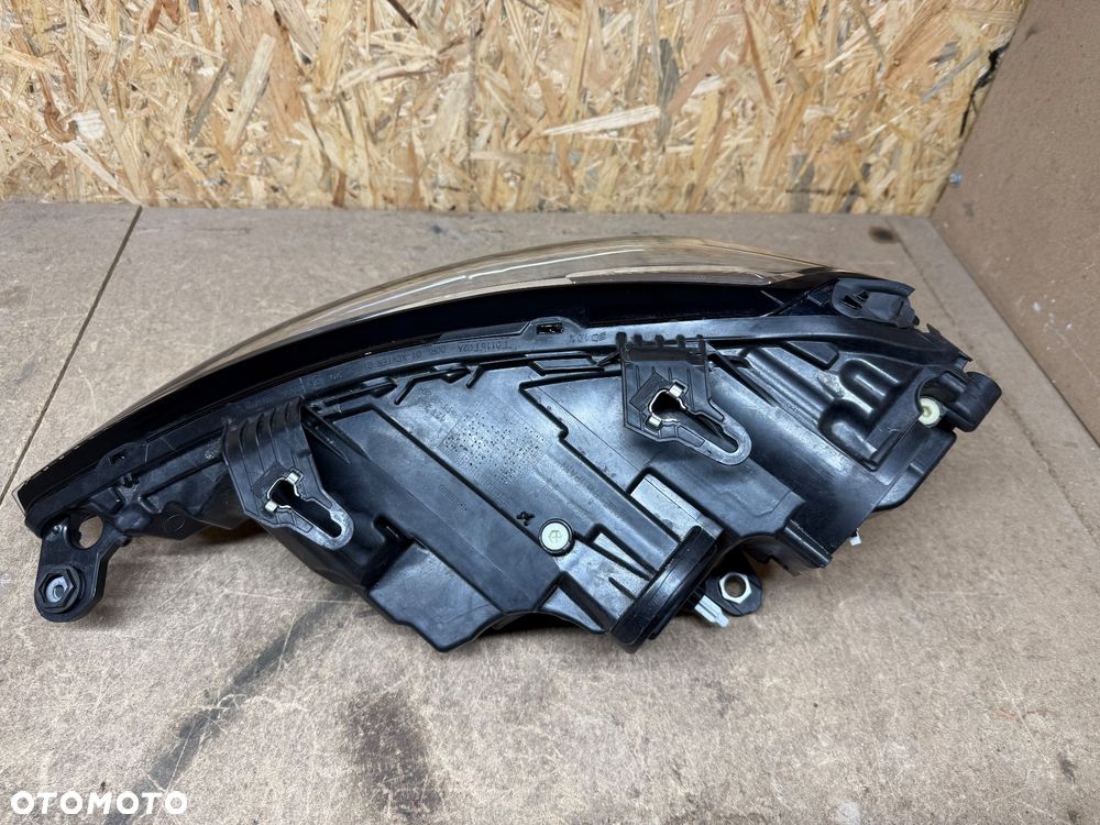 LAMPA PRAWA FULL LED AUDI A1 II 82A 82A941034D - 15
