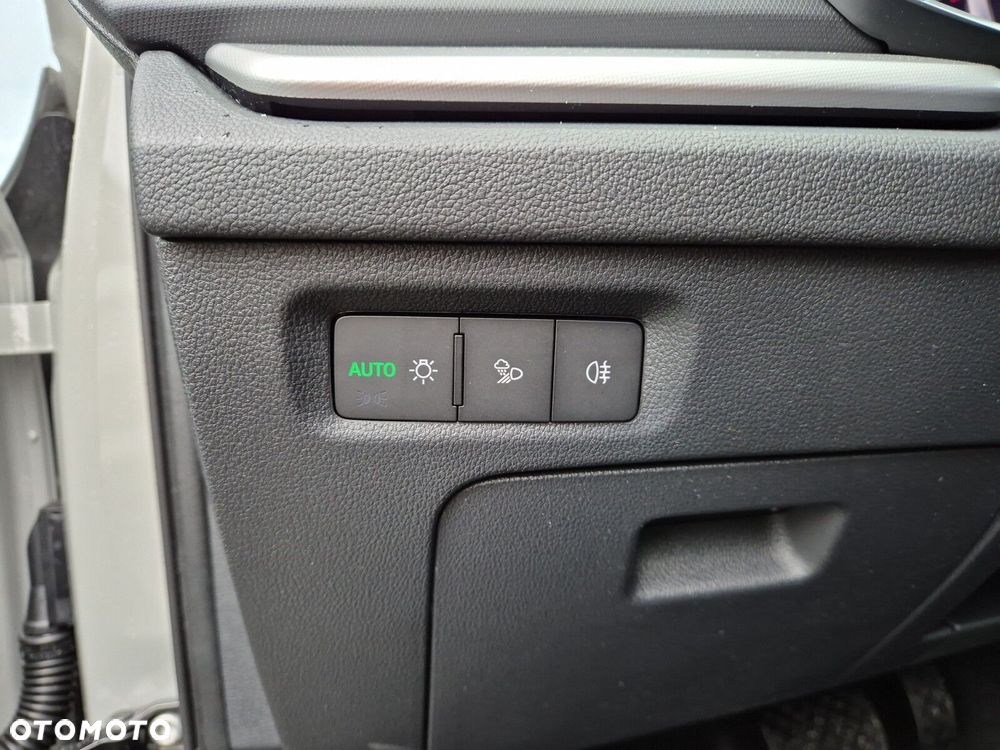 Skoda Octavia 1.5 TSI mHEV Drive Selection DSG - 23