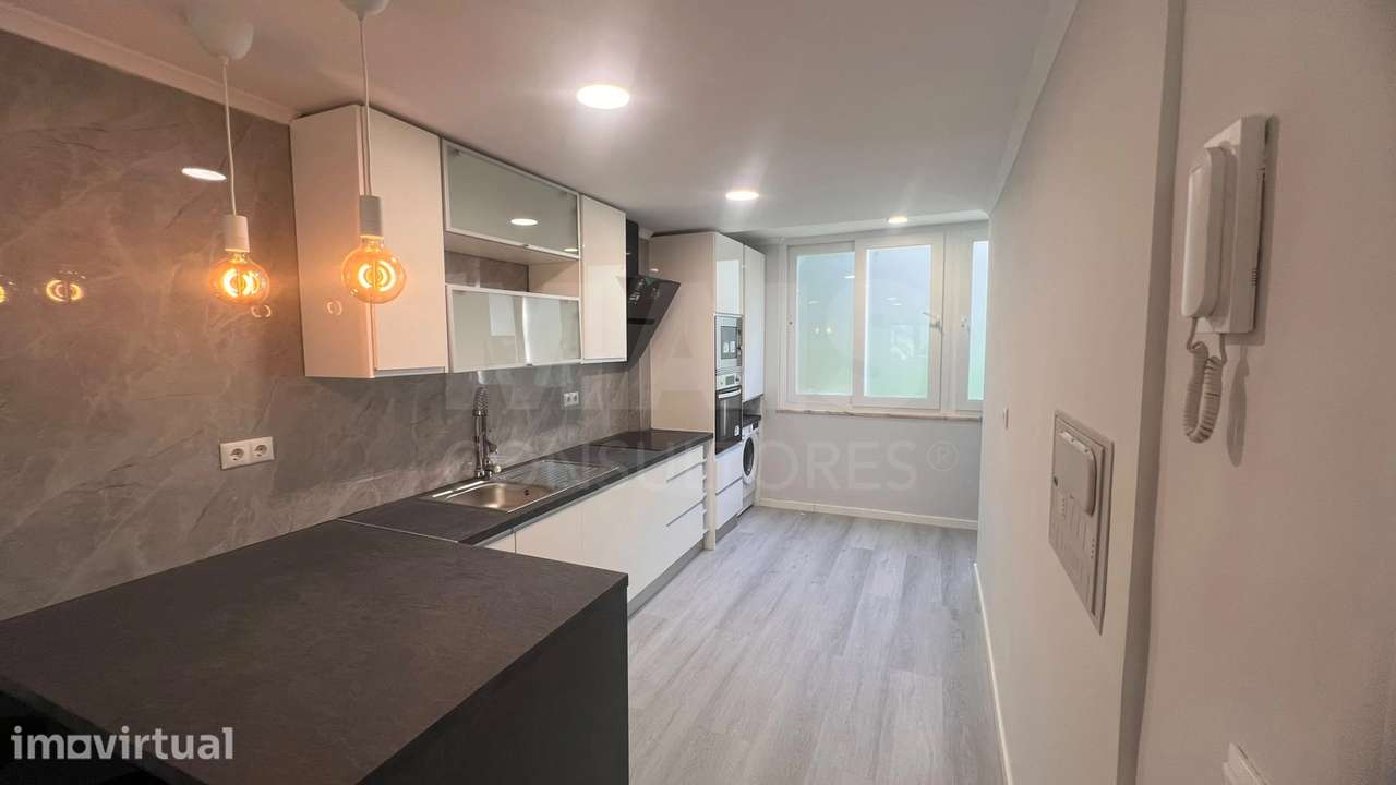 Apartamento T2 totalmente remodelado - Benfica - Grande imagem: 3/10