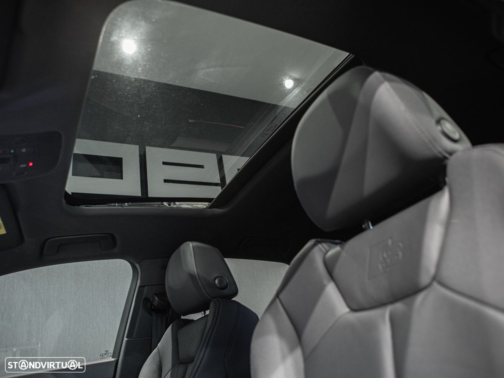Audi Q3 Sportback 45 TFSI quattro S tronic S line - 30