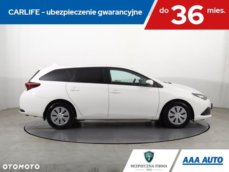 Toyota Auris - 8