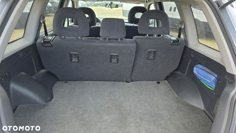 Mitsubishi Outlander - 16