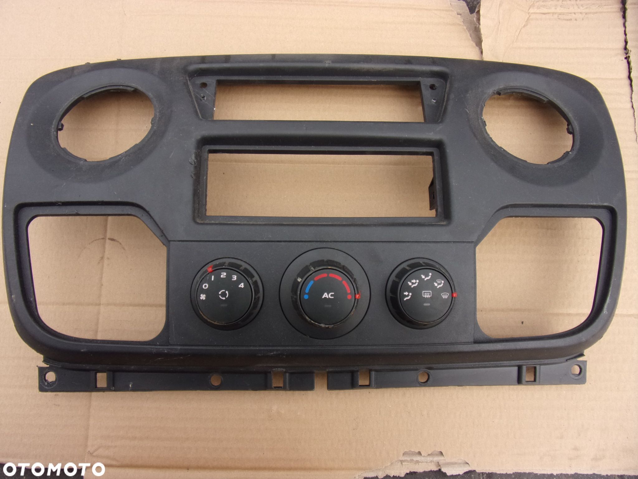 Panel sterowania nadmuchem klima Renault Master III - 1