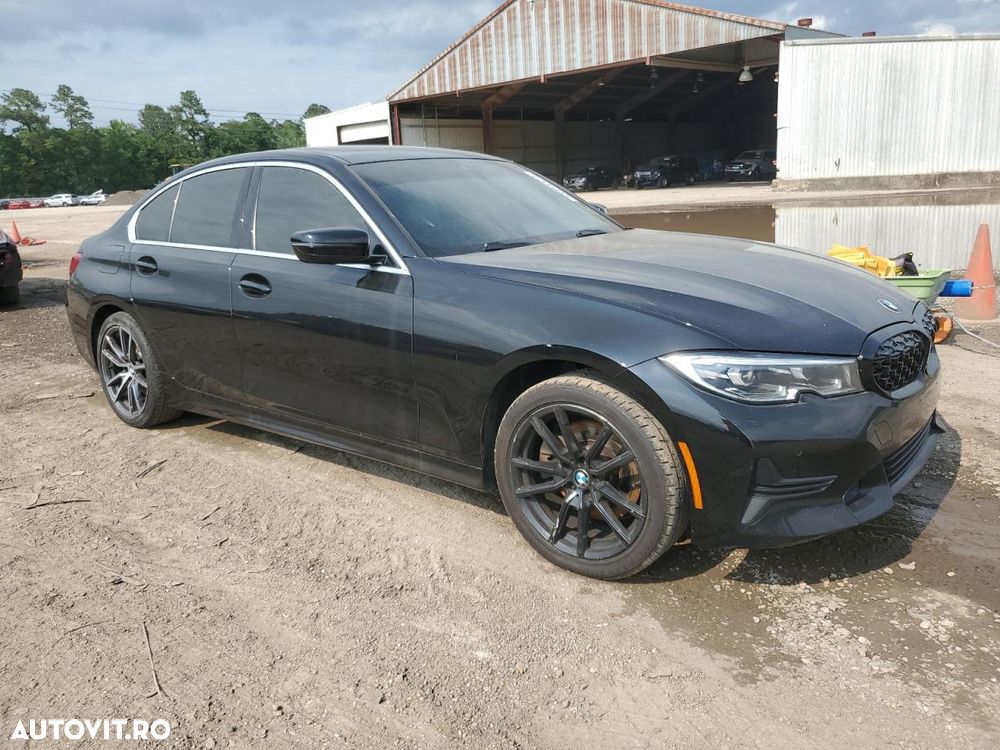 BMW Seria 3 330i Aut. Sport Line - 4