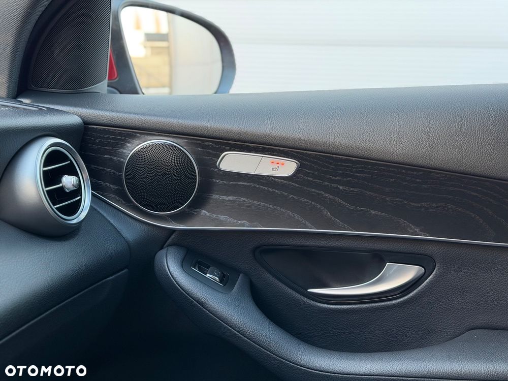 Mercedes-Benz GLC 250 4Matic 9G-TRONIC Exclusive - 17