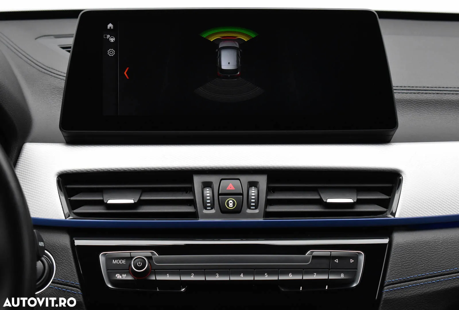 BMW X1 xDrive20i AT - 39