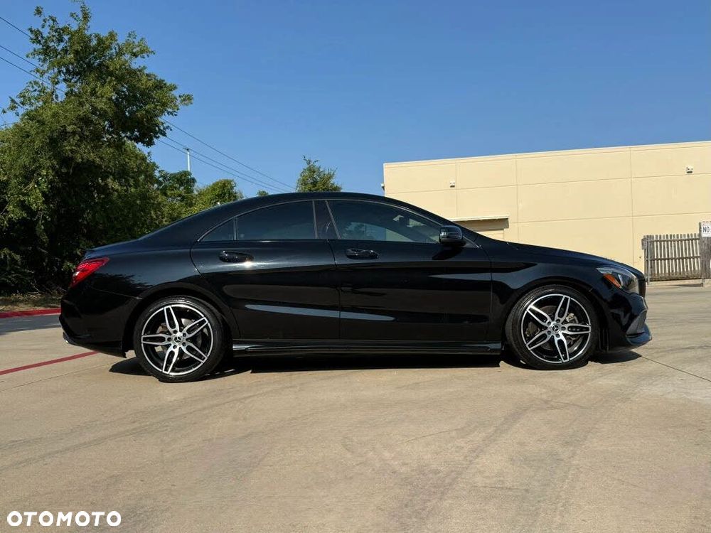 Mercedes-Benz CLA 250 4Matic 7G-DCT Sport - 4