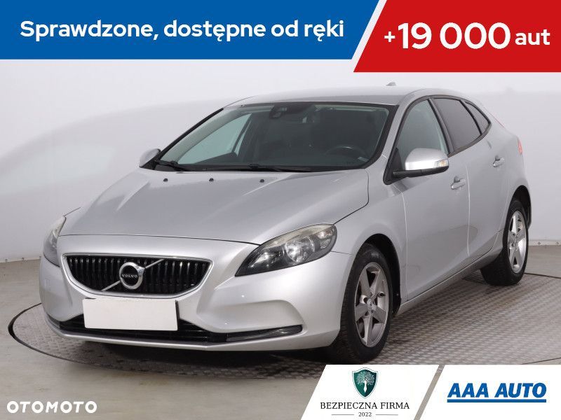 Volvo V40 - 2