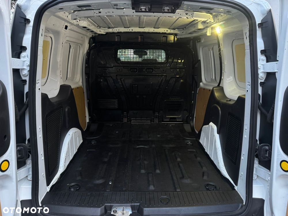 Ford Transit Connect - 8