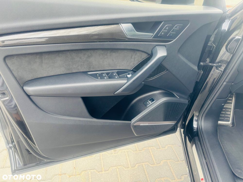 Audi SQ5 - 30