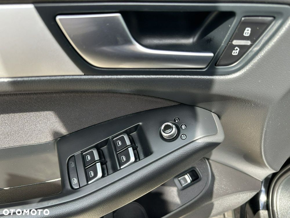 Audi Q5 2.0 TDI Quattro S tronic - 17