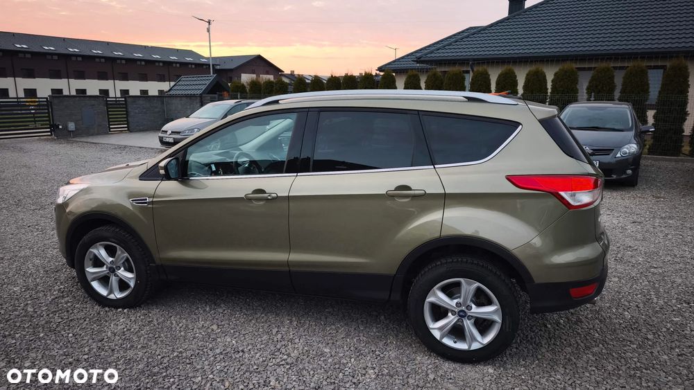 Ford Kuga 2.0 TDCi 4x4 Titanium - 19