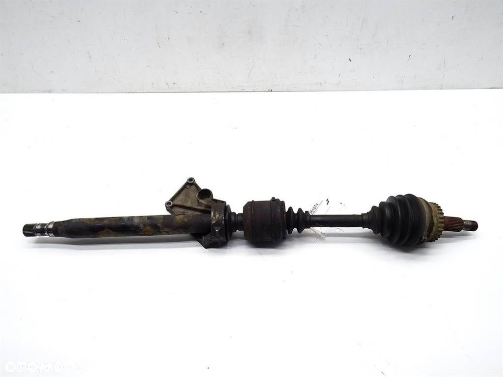 PÓŁOŚ PRAWA - 147.00 PLN - SAAB 9-5 Kombi (YS3E) 1998 - 2009 2.2 TiD 88 kW [120 KM] olej - 1