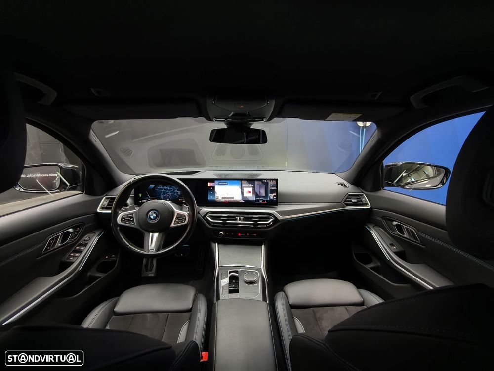 BMW 320 e Pack Desportivo M Auto - 36