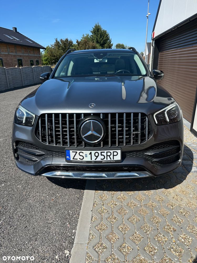 Mercedes-Benz GLE - 1