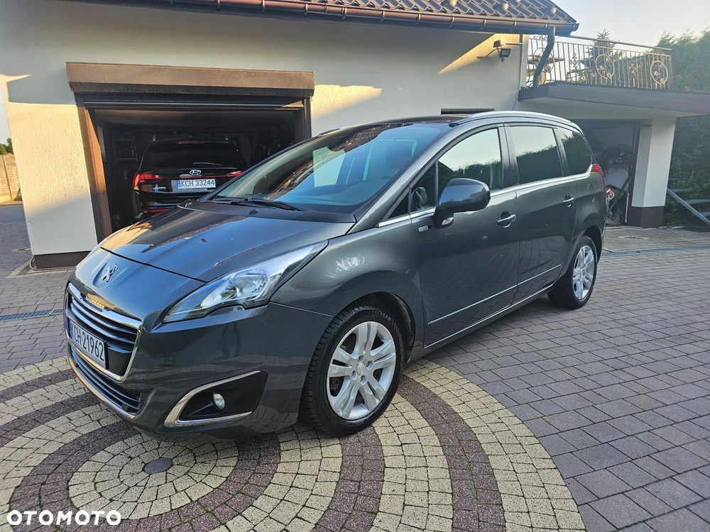 Peugeot 5008 - 12