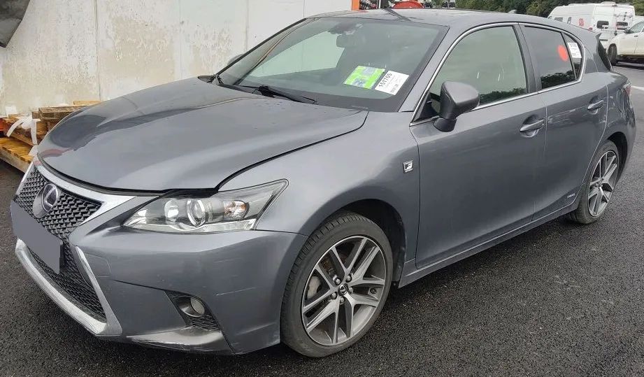 Lexus CT 200h F Sport - 1