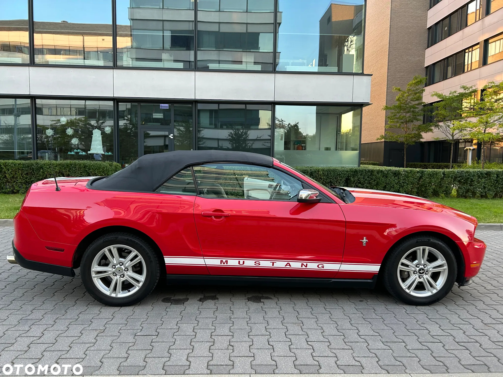 Ford Mustang - 23