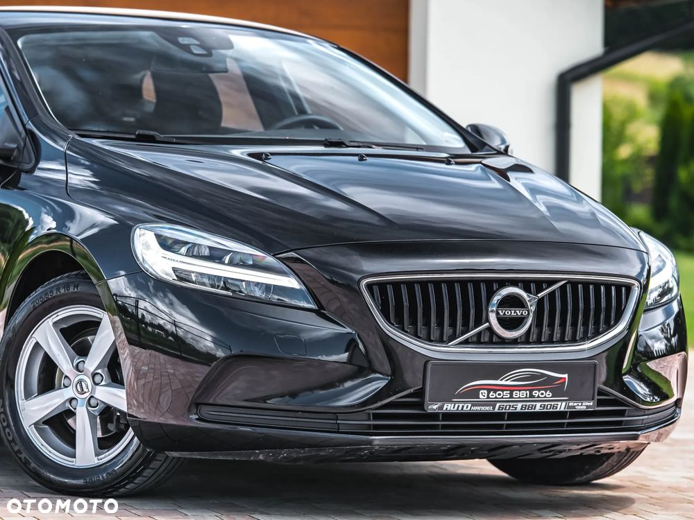 Volvo V40 D2 Momentum - 23