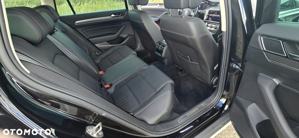 Volkswagen Passat Alltrack 2.0 TSI BMT 4Mot DSG - 24