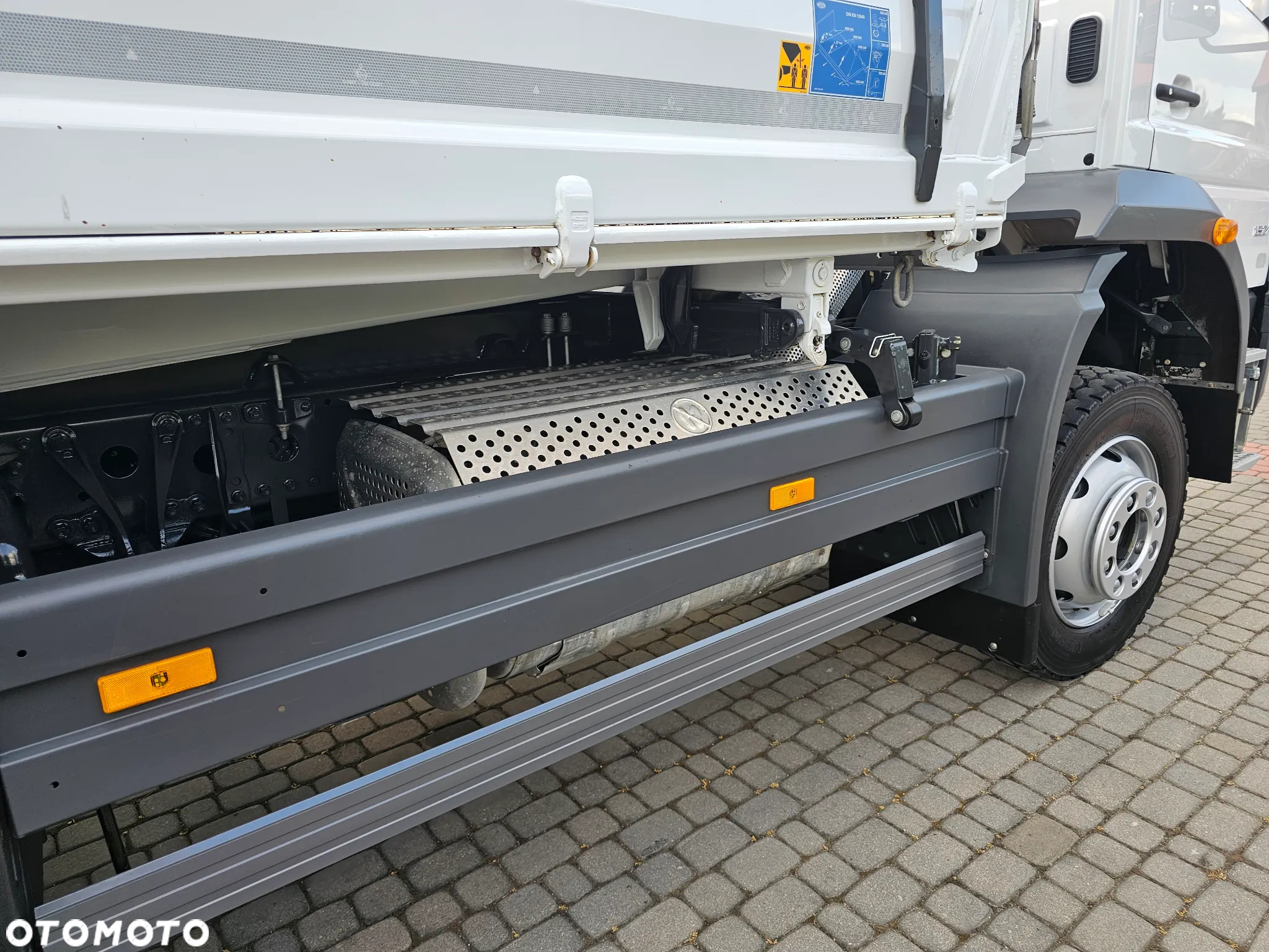 Mercedes-Benz ATEGO 1627 WYWROTKA 4X4 P.NOWA! - 12