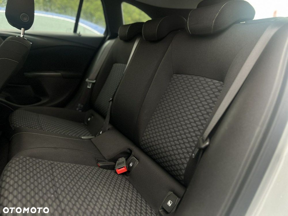 Opel Astra V 1.4 T Edition S&S - 15