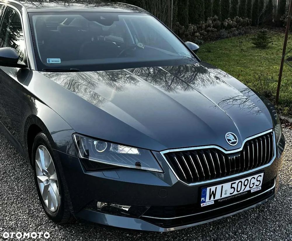 Skoda Superb 2.0 TDI Style DSG - 8