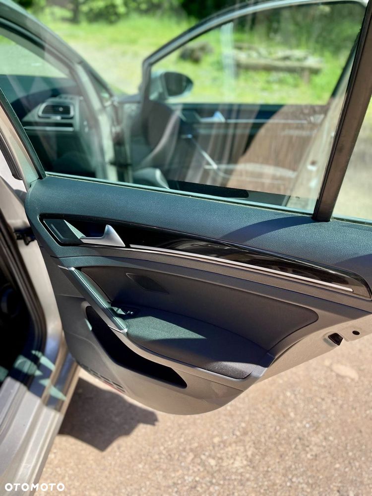 Volkswagen Golf 1.5 TSI BMT Evo Highline - 16
