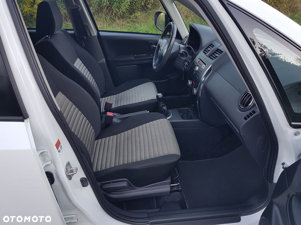 Fiat Sedici 1.6 16V 4x4 Luxury - 25