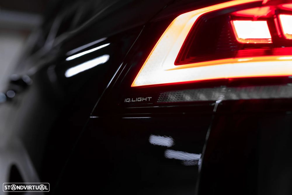 VW Golf 1.5 TSI e-Hybrid GTE DSG - 32